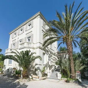 Oxford Cannes